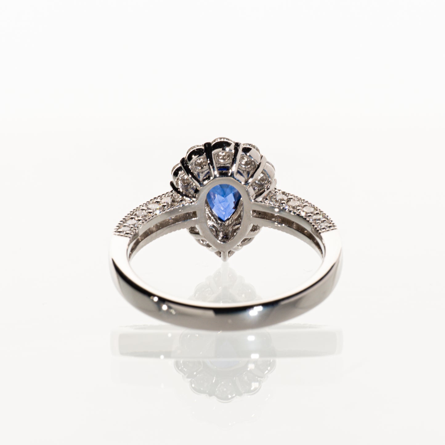 マダガスカル産ロイヤルブルーサファイア1.19ct  ダイヤモンド0.88ct PT900 リング