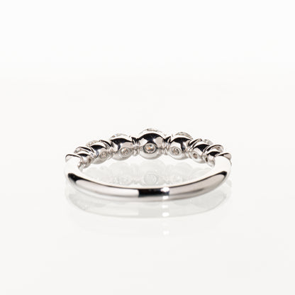 ダイヤモンド1.03ct Pt900 グラデーションハーフエタニティリング