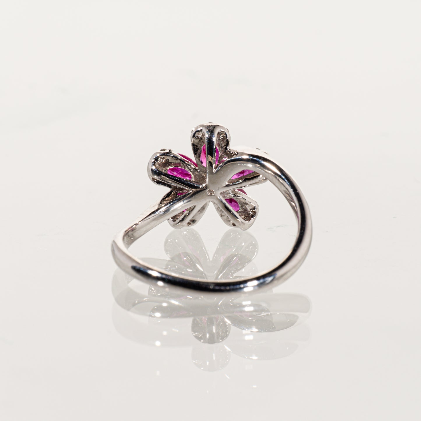ピンクサファイア0.95ct ダイヤモンド0.10ct Pt900 フラワーリング