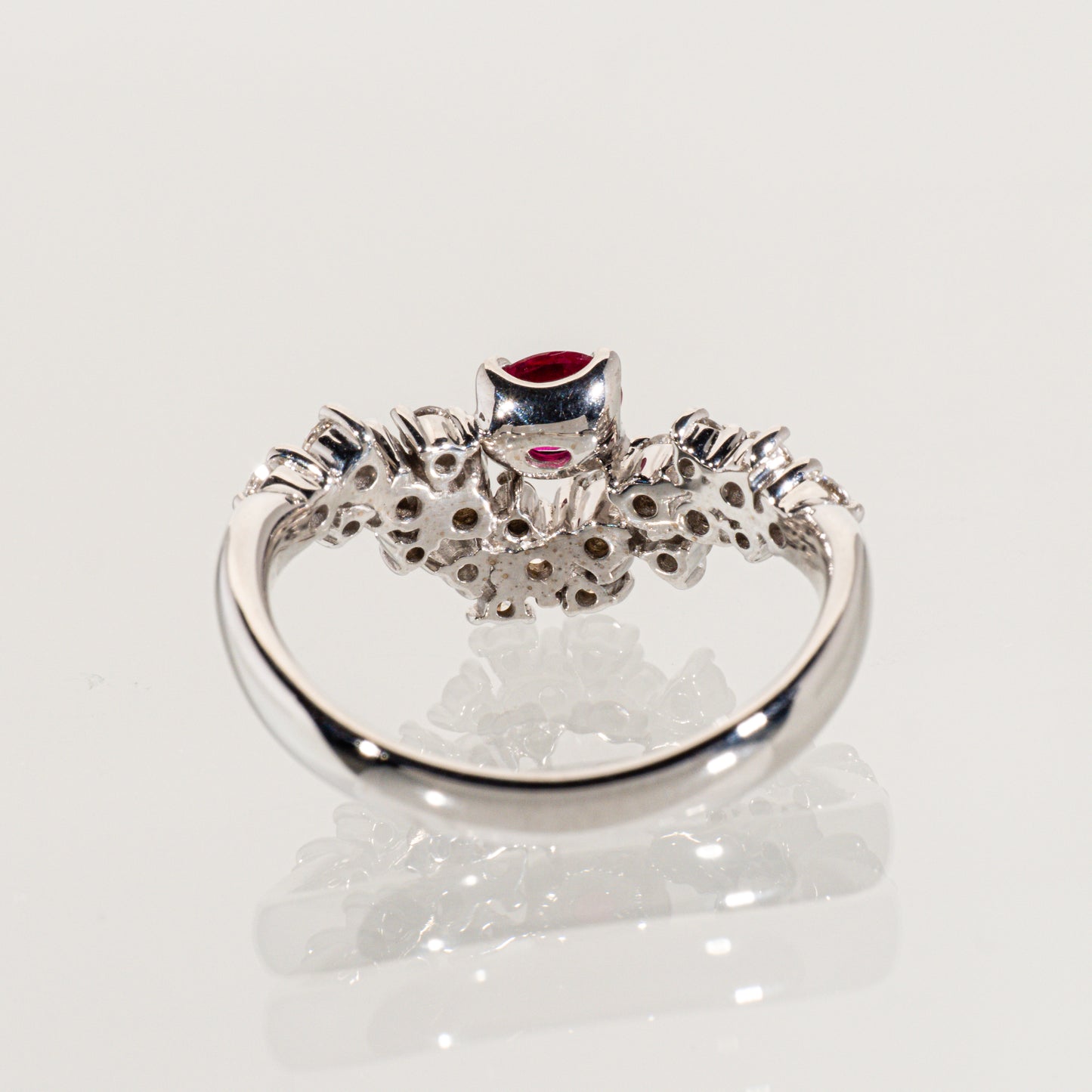 ルビー0.30ct ダイヤモンド0.50ct K18WG リング