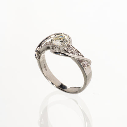 オクタゴンカットダイヤモンド0.621ct メレダイヤモンド0.335ct Pt900 リング