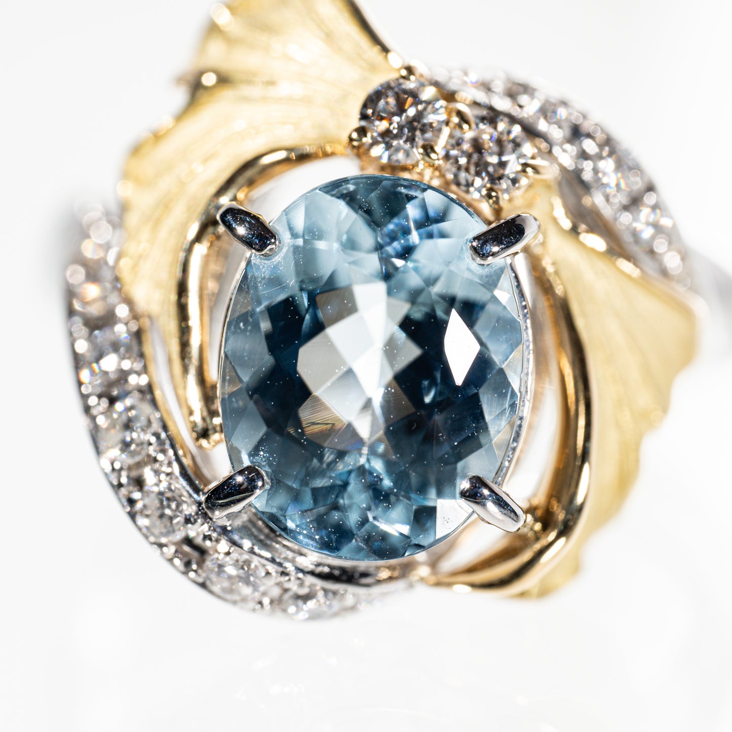 アクアマリン2.19ct ダイヤモンド0.32ct K18/Pt900 リング