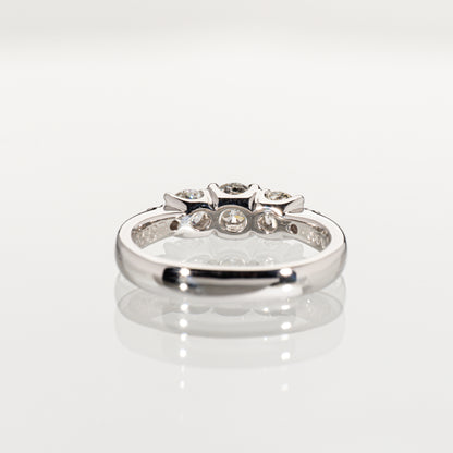 ダイヤモンド0.701ct ピンクダイヤモンド0.03ct Pt900 リング
