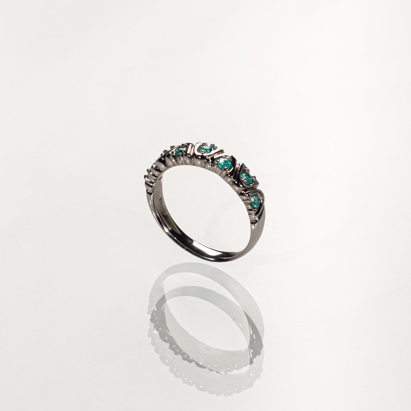 パライバトルマリン0.26ct Pt900 ハーフエタニティリング