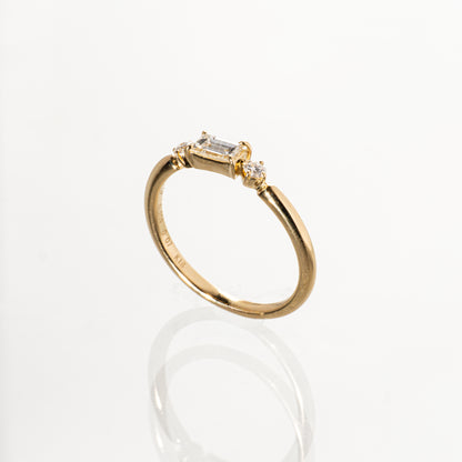 バゲットカットダイヤモンド0.209ct メレダイヤモンド0.07ct K18 リング