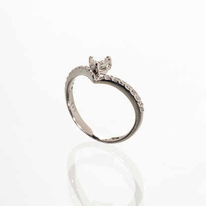 ハートシェイプダイヤモンド0.208ct メレダイヤモンド0.13ct Pt900 リング