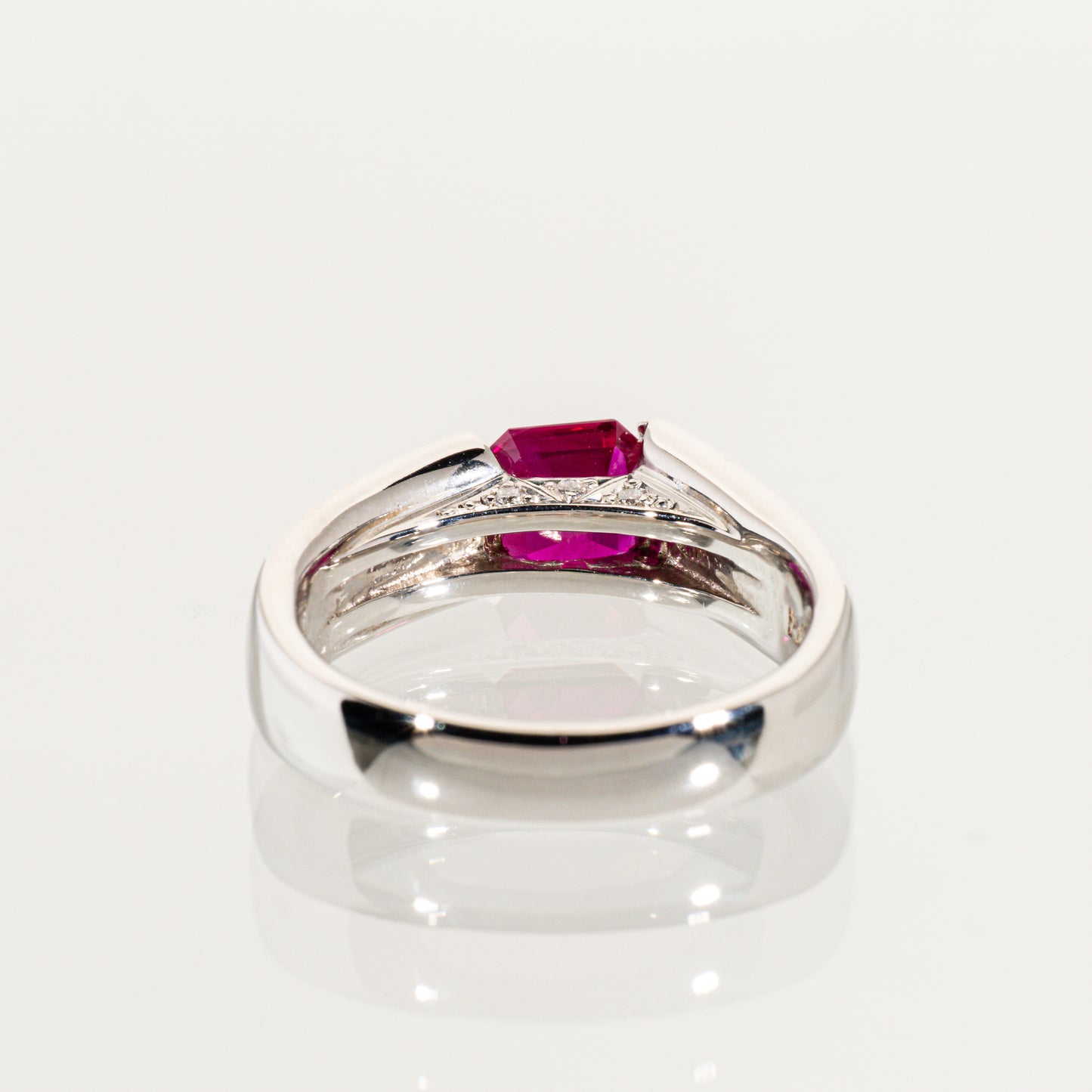 ルビー1.436ct ダイヤモンド0.12ct Pt900 リング