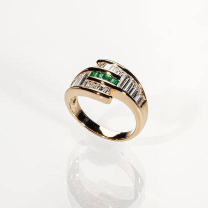 エメラルド0.23ct ダイヤモンド1.70ct K18YG リング