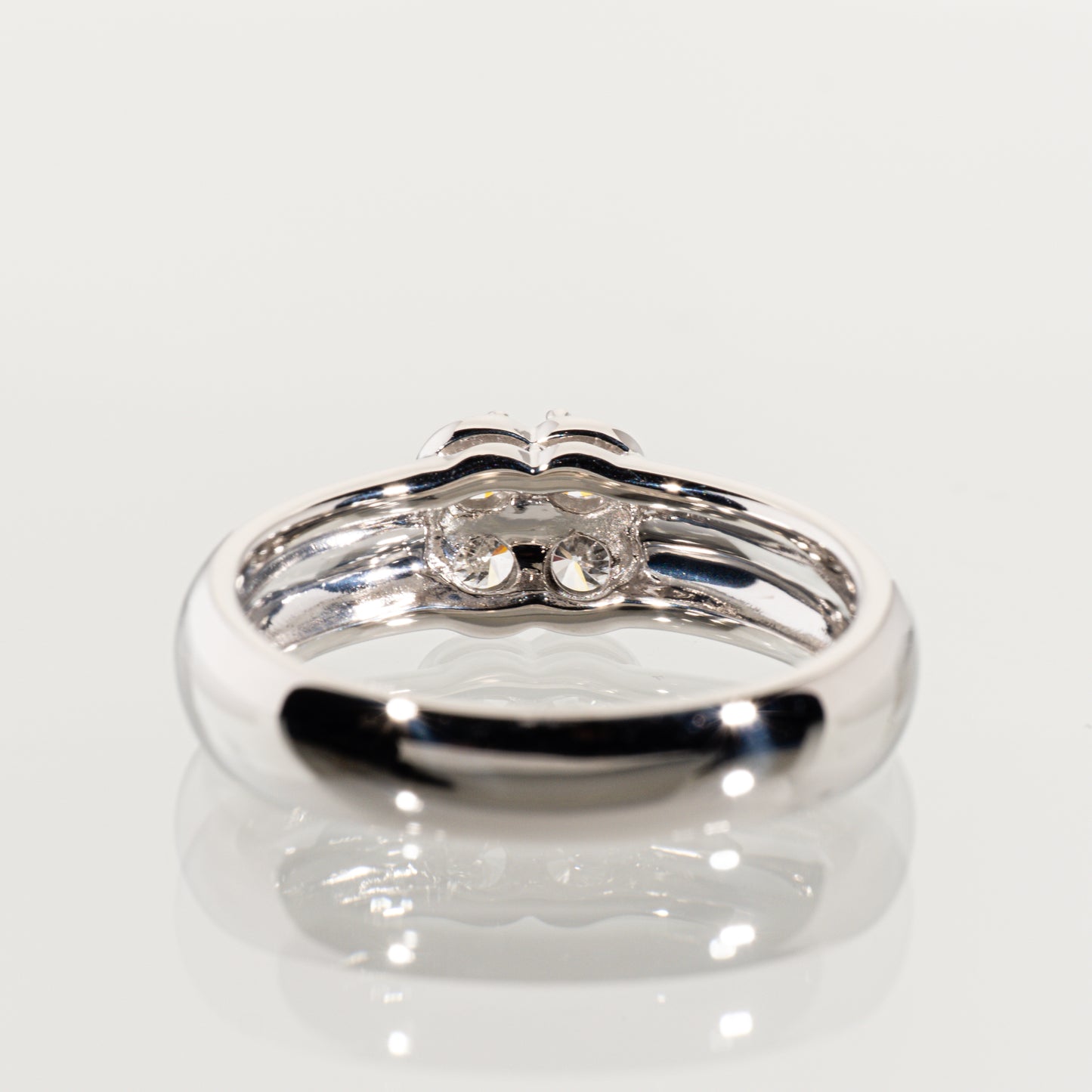 MIKIMOTO ダイヤモンド0.29ct Pt950 クローバーリング