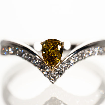 ファンシーイエローダイヤモンド0.380ct メレダイヤモンド0.20ct K18/PT950 ウェーブリング