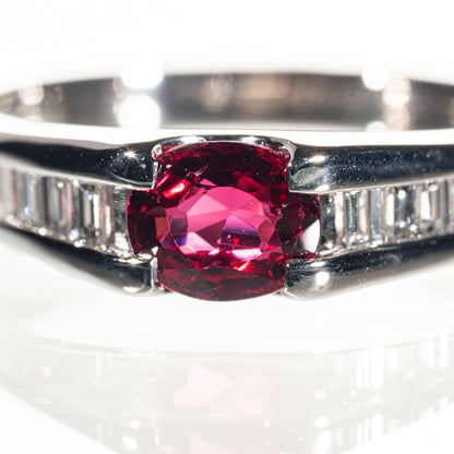 レッドスピネル0.68ct ダイヤモンド0.26ct Pt900 リング