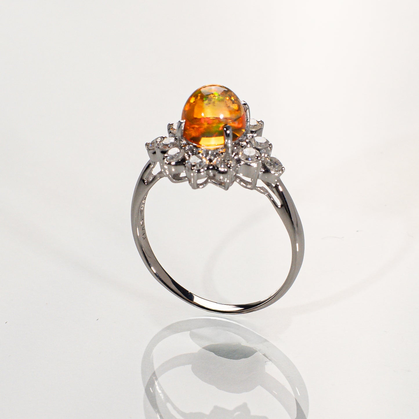 オパール1.41ct ダイヤモンド0.45ct Pt900 リング