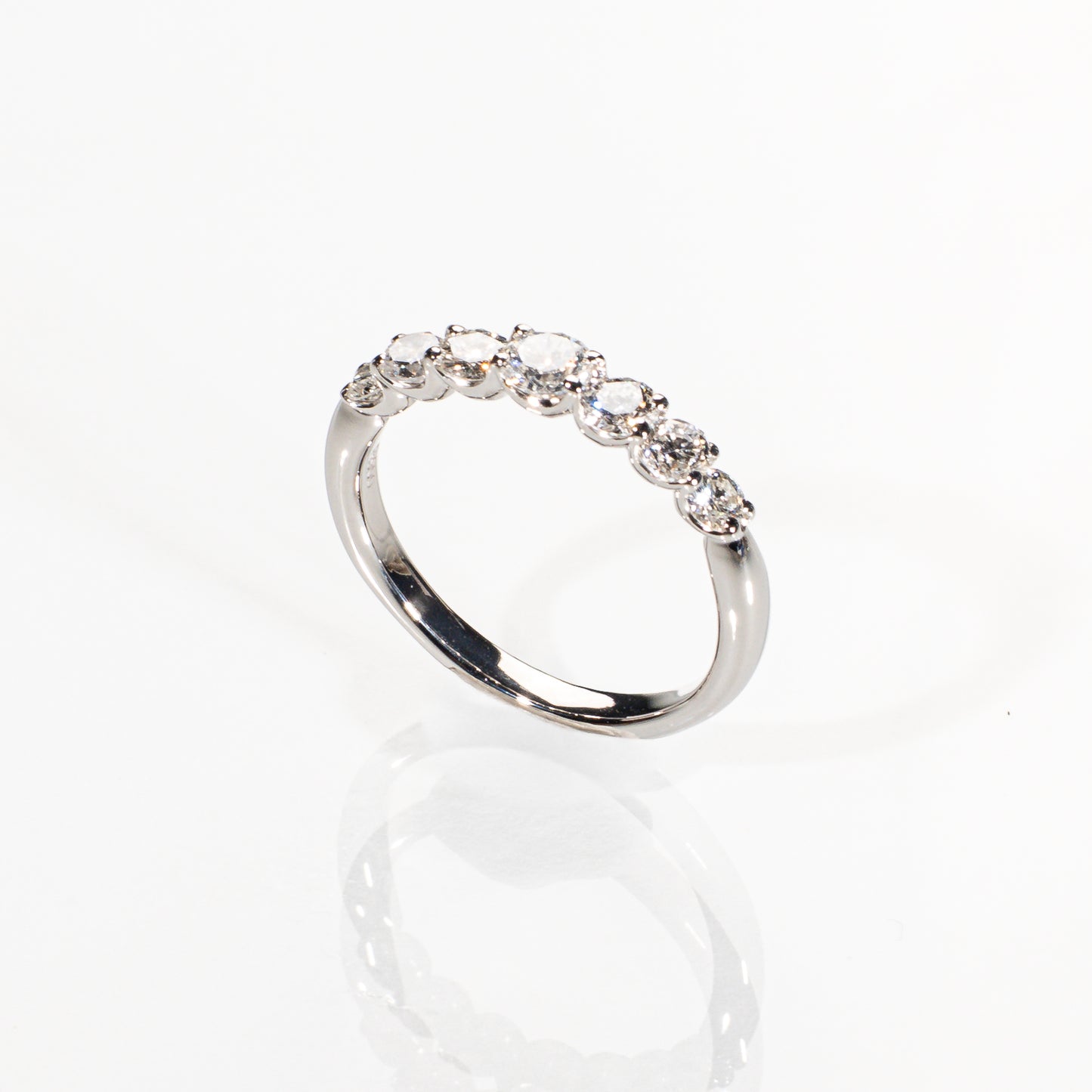 ダイヤモンド1.00ct Pt900 ハーフエタニティリング
