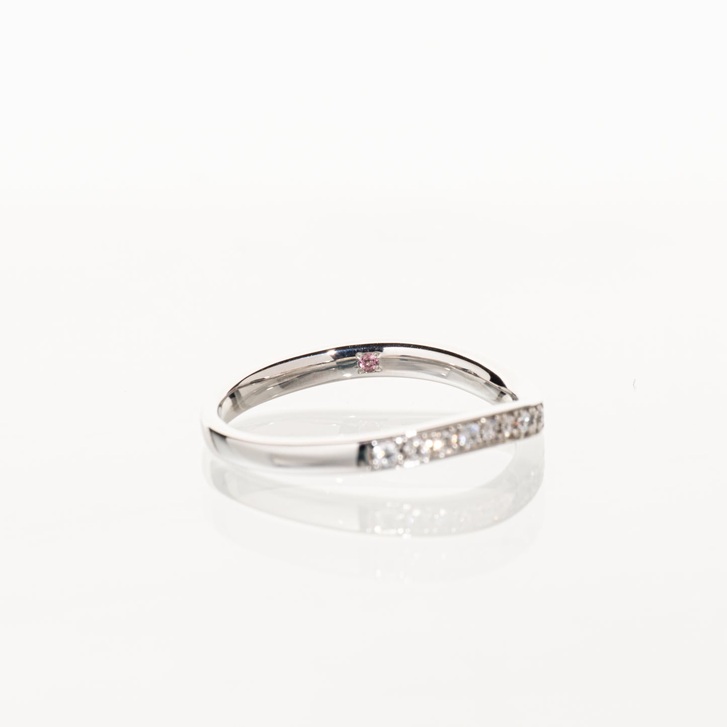 ダイヤモンド0.15ct Pt950 ウェーブハーフエタニティリング
