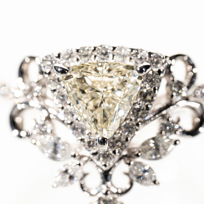 イエローダイヤモンド1.056ct ダイヤモンド0.72ct Pt900 リング