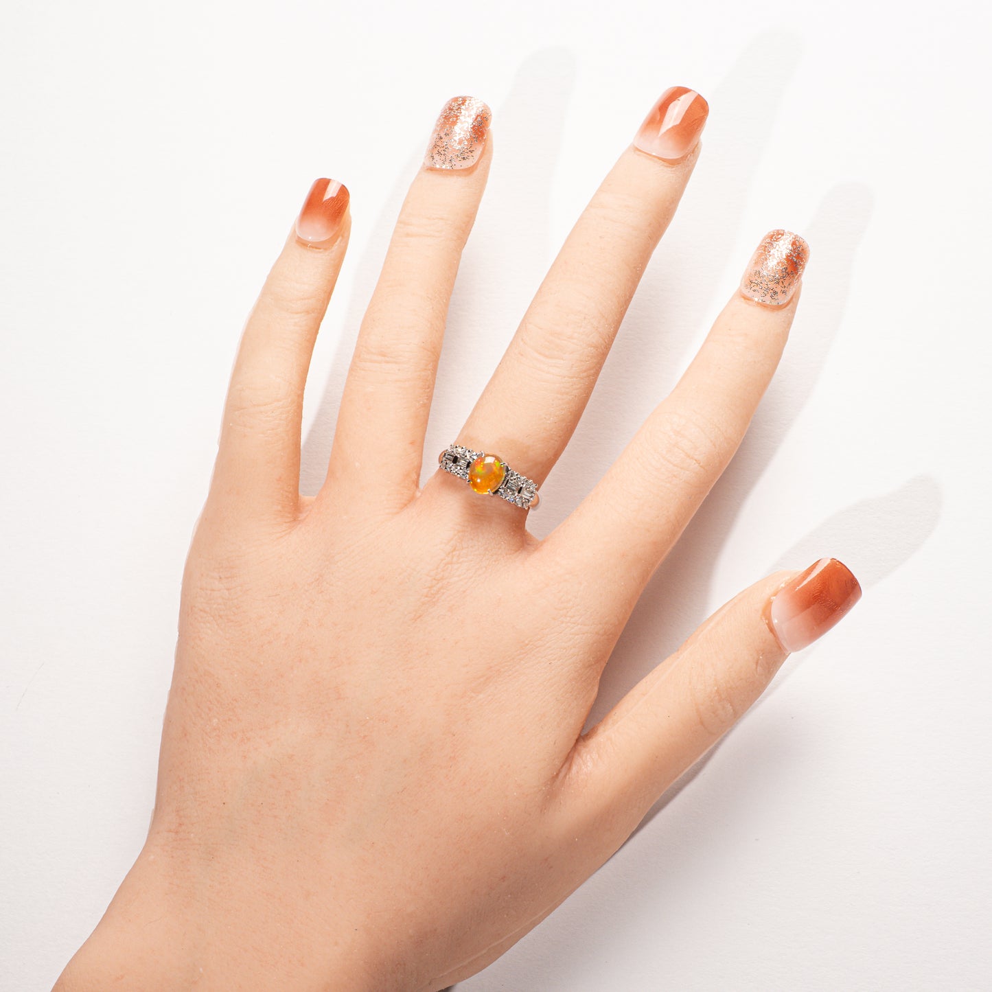ファイアオパール0.74ct ダイヤモンド0.36ct Pt900 リング