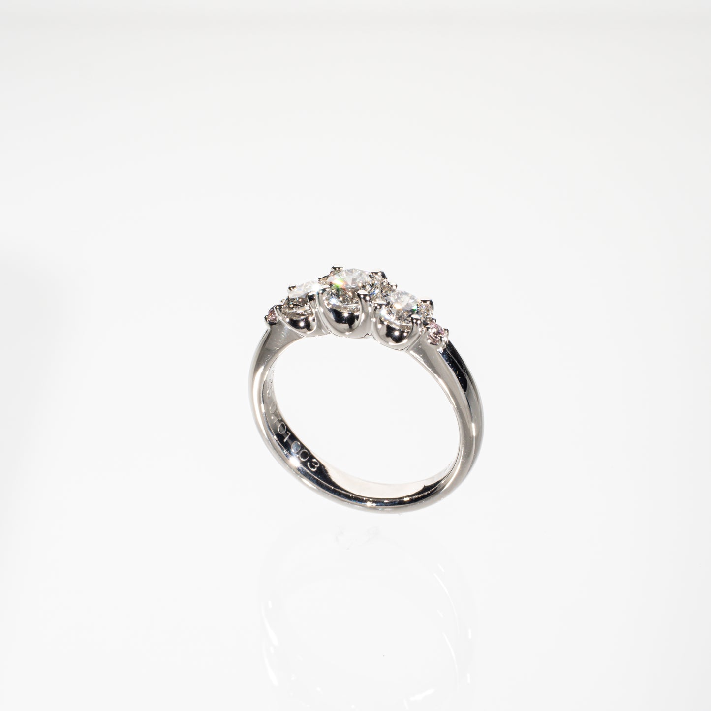 ダイヤモンド0.701ct ピンクダイヤモンド0.03ct Pt900 リング