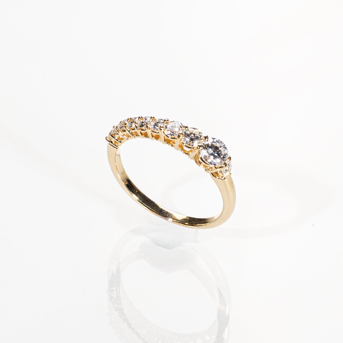 HCO ダイヤモンド0.75ct K18YG グラデーションリング