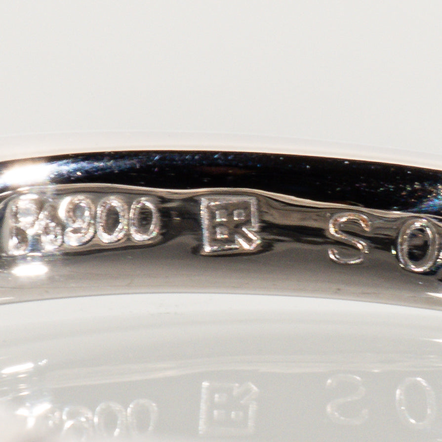 BLUERIVER サファイア0.63ct ダイヤモンド0.60ct Pt900 5ストーンリング