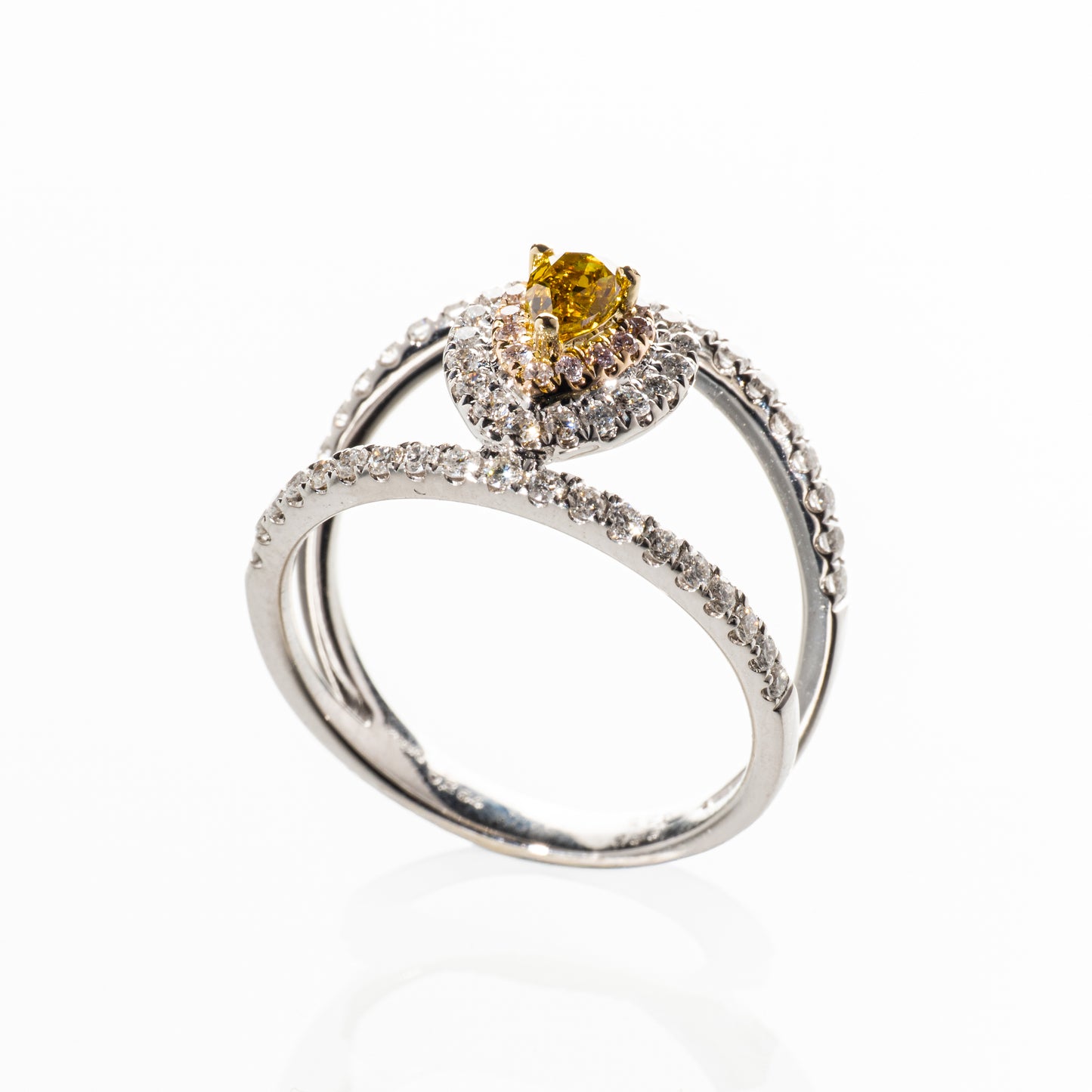 ファンシーイエローダイヤモンド0.264ct ピンクダイヤモンド0.07ct メレダイヤモンド0.53ct K18 リング