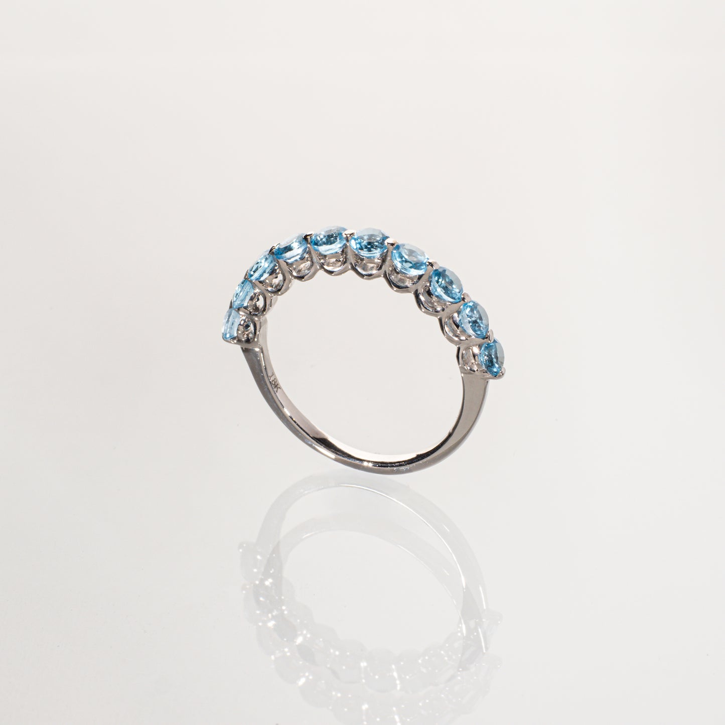 ブルートパーズ1.32ct K18 ハーフエタニティリング