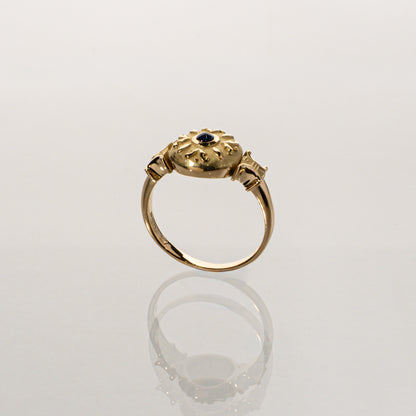 CELINE カボションサファイア0.12ct K18イエローゴールド ロゴモチーフリング