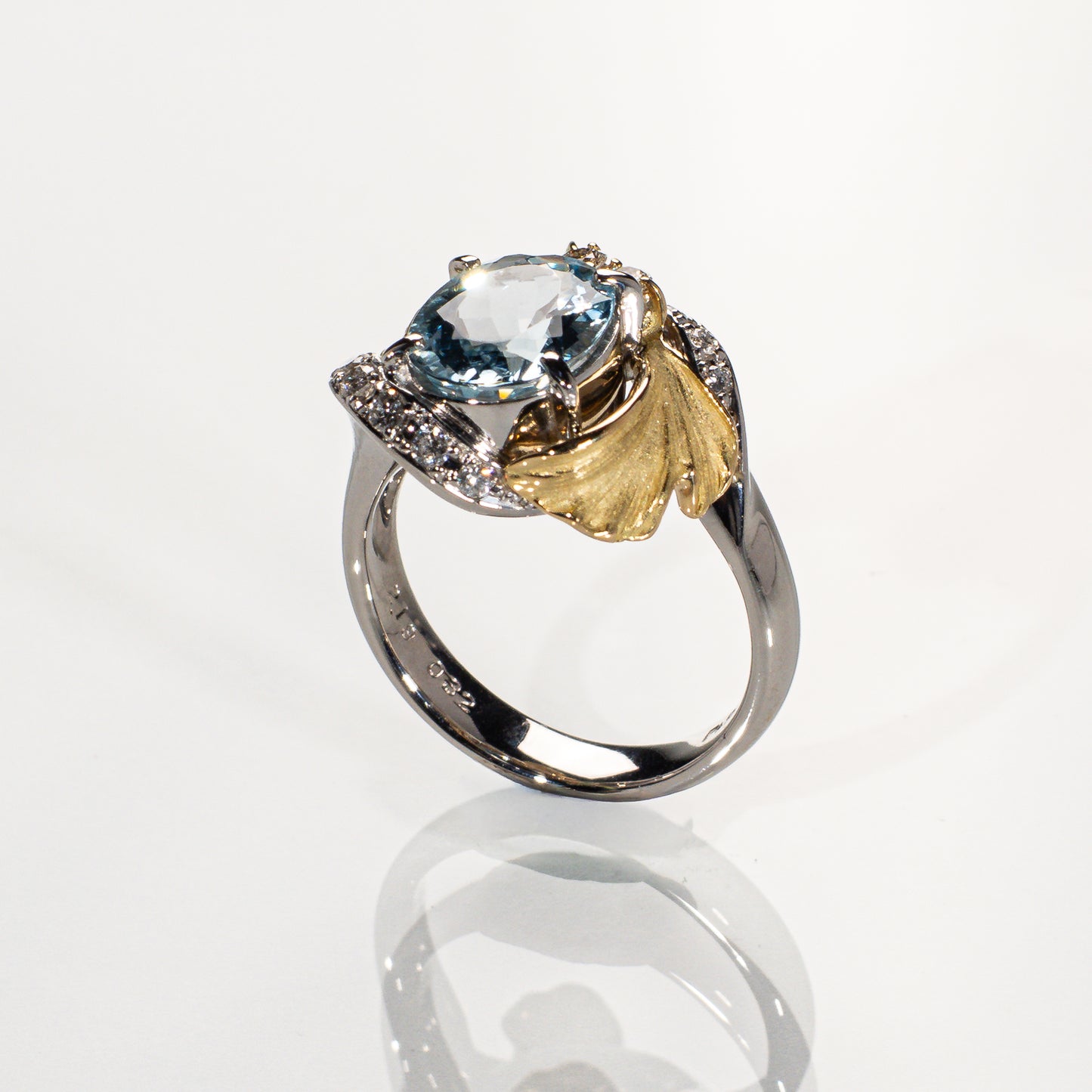 アクアマリン2.19ct ダイヤモンド0.32ct K18/Pt900 リング