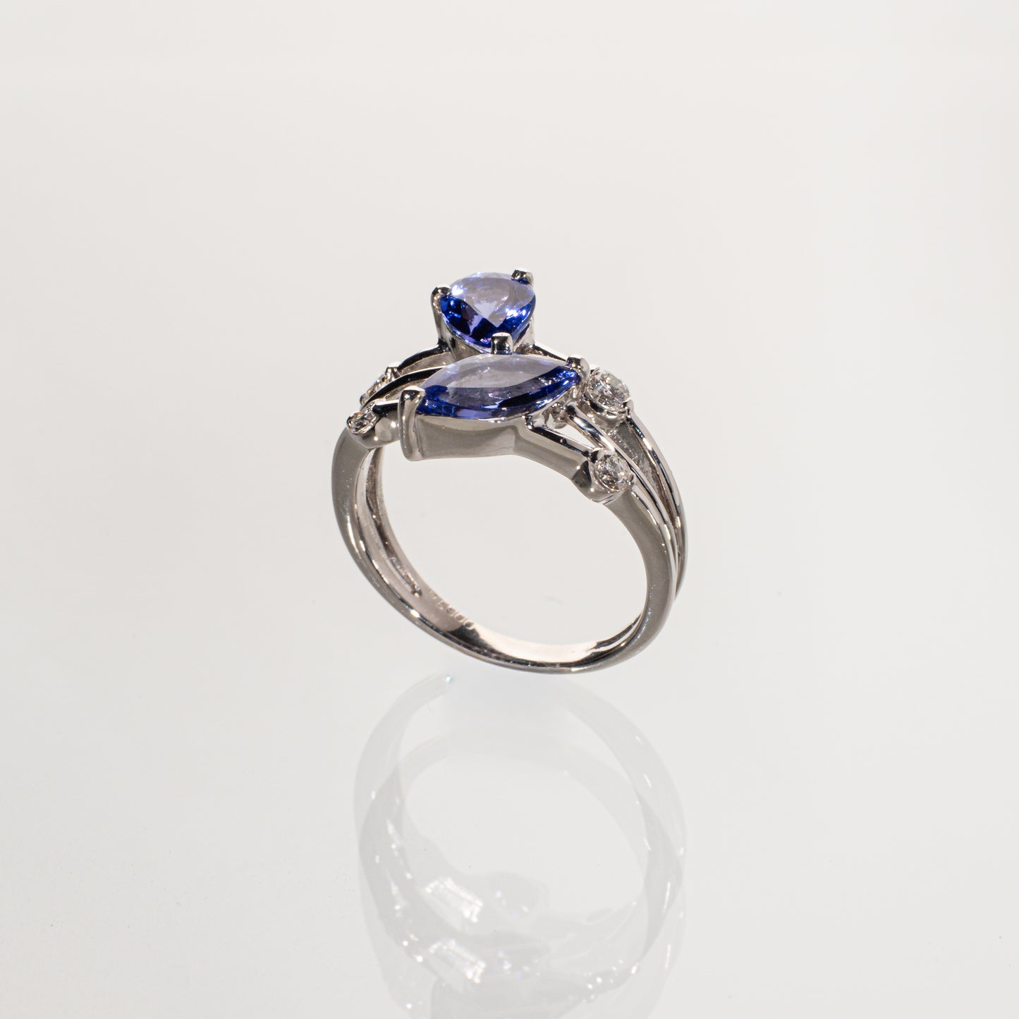 タンザナイト1.35ct ダイヤモンド0.25ct Pt900 スプリットシャンクリング