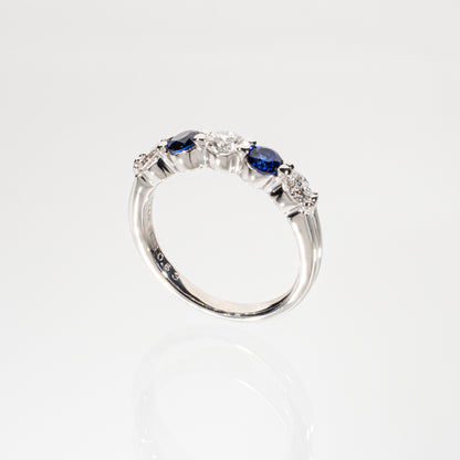 BLUERIVER サファイア0.63ct ダイヤモンド0.60ct Pt900 5ストーンリング