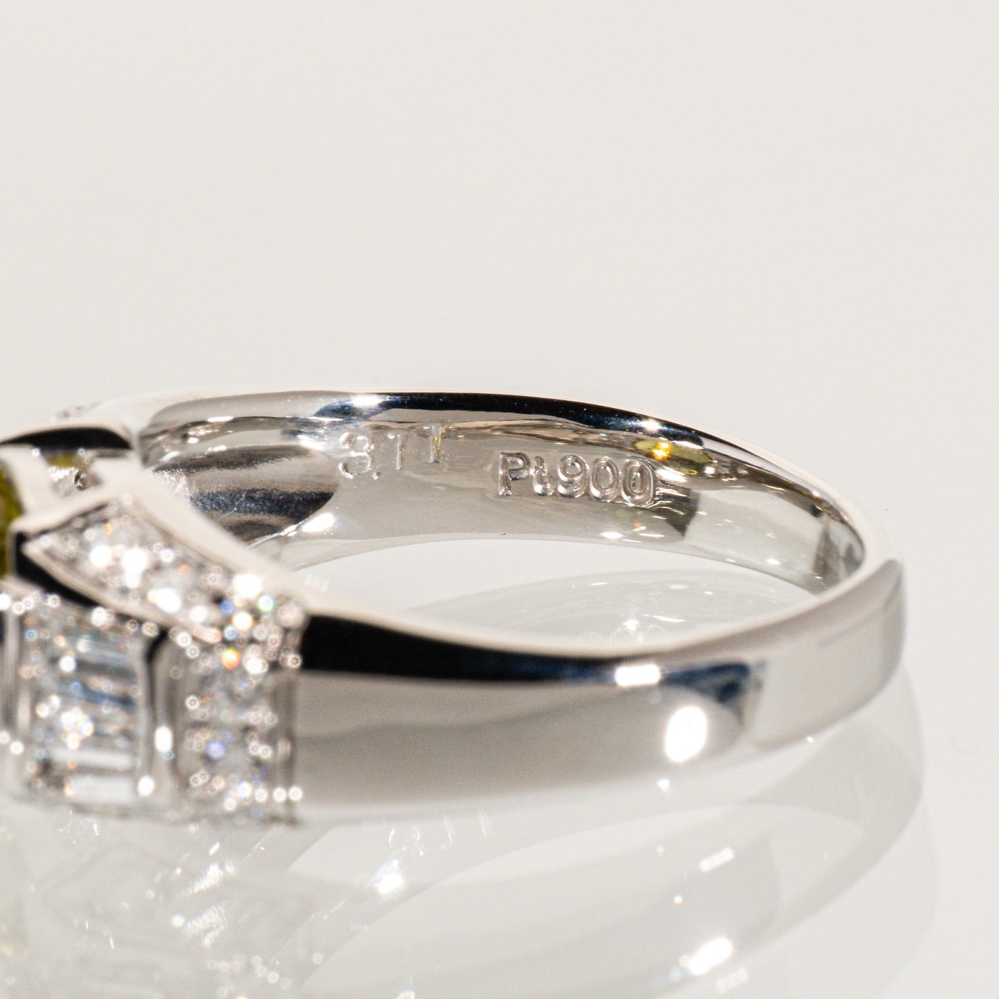 スフェーン3.11ct ダイヤモンド0.49ct Pt900 リング