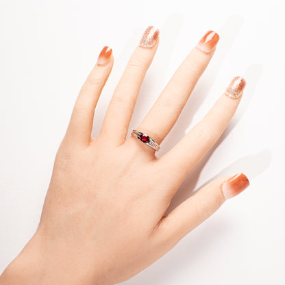 レッドスピネル0.68ct ダイヤモンド0.26ct Pt900 リング