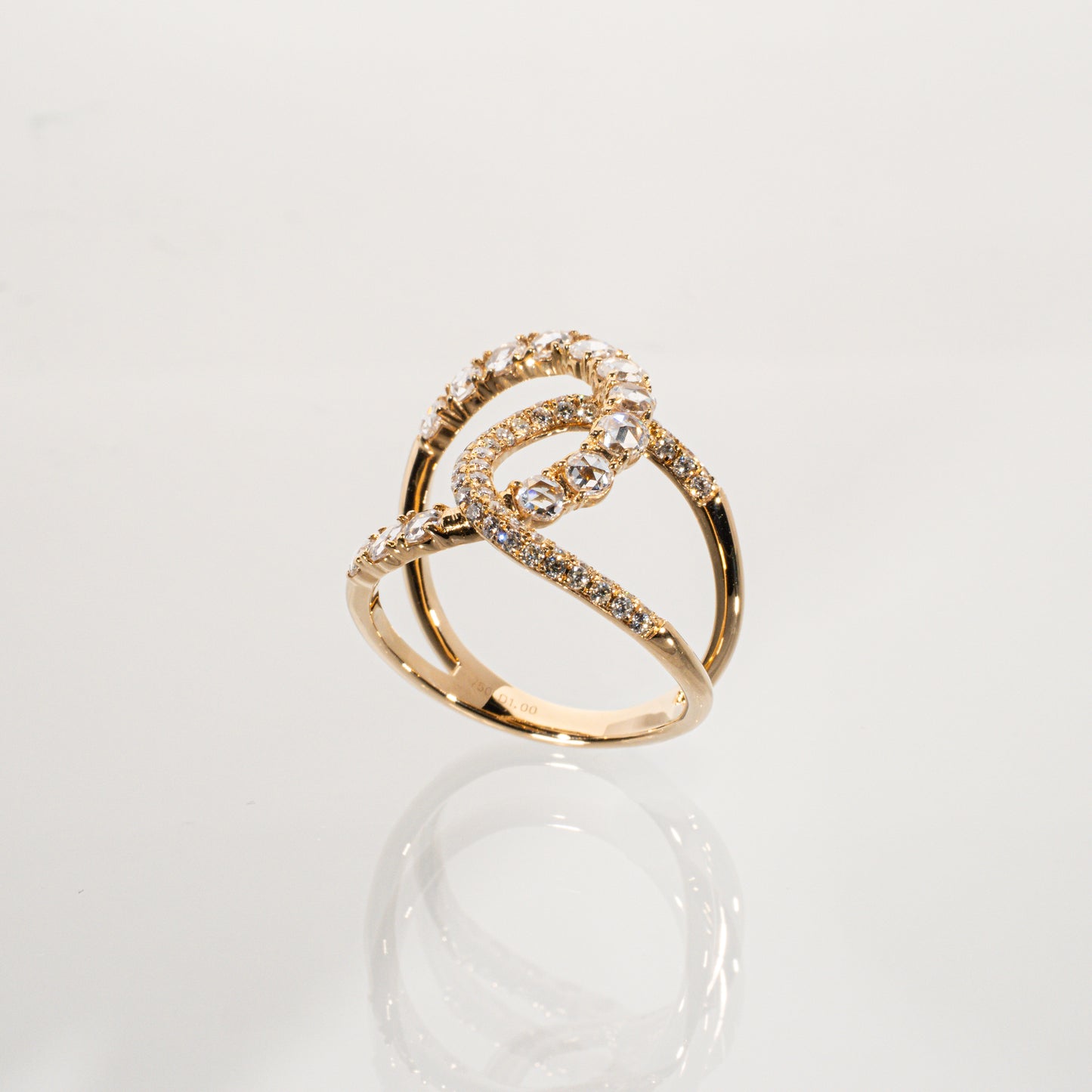 ダイヤモンド1.00ct 750 クロッシングリング