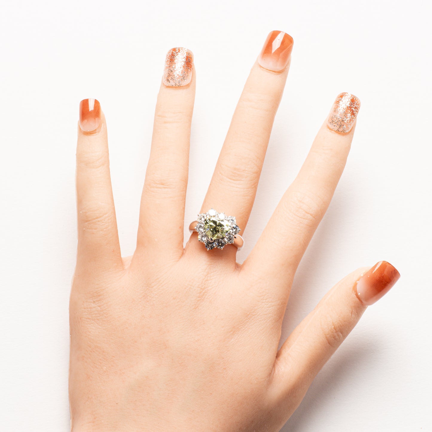 ハートシェイプダイヤモンド3.024ct メレダイヤモンド1.65ct Pt900 リング