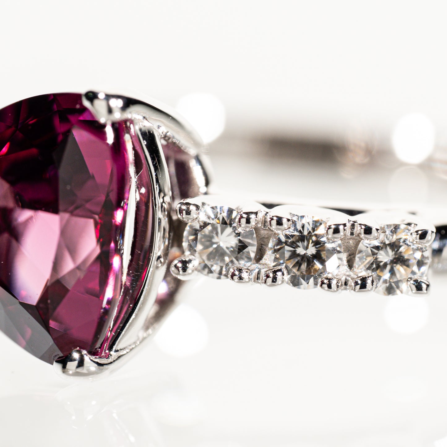 TASAKI ロードライトガーネット ダイヤモンド0.20ct K18WG リング
