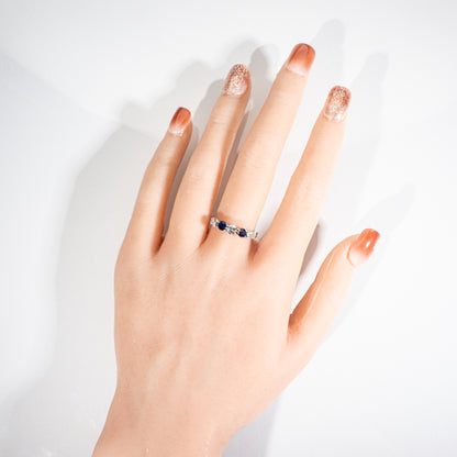 BLUERIVER サファイア0.63ct ダイヤモンド0.60ct Pt900 5ストーンリング