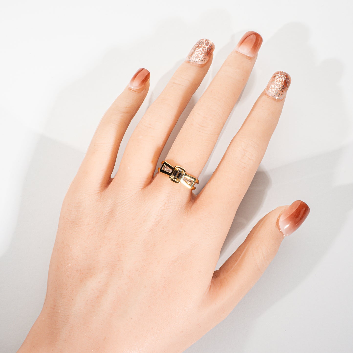 エメラルドカットダイヤモンド0.68ct メレダイヤモンド0.32ct K18 リング