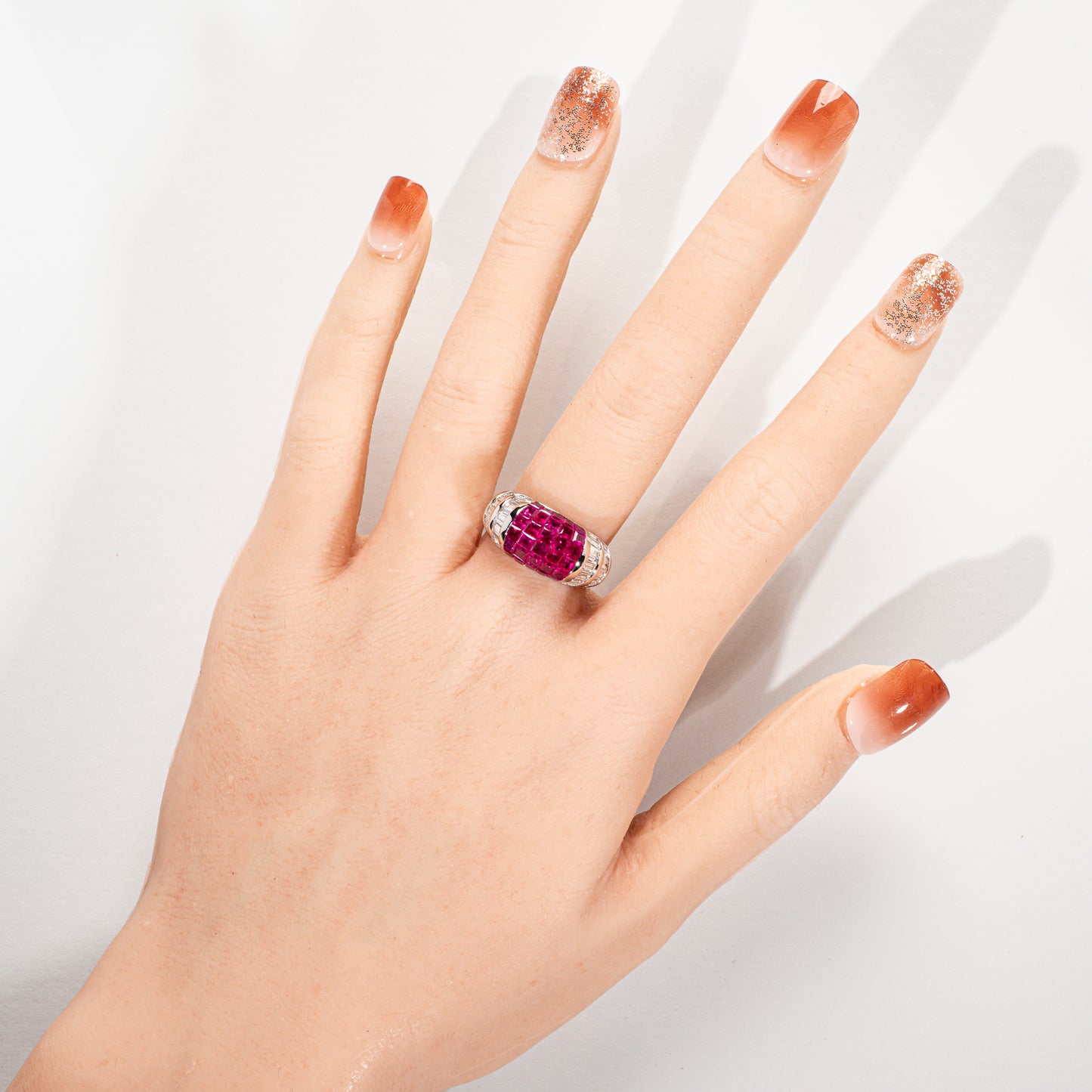 ルビー3.03ct ダイヤモンド0.80ct K18WG ミステリーセッティングリング