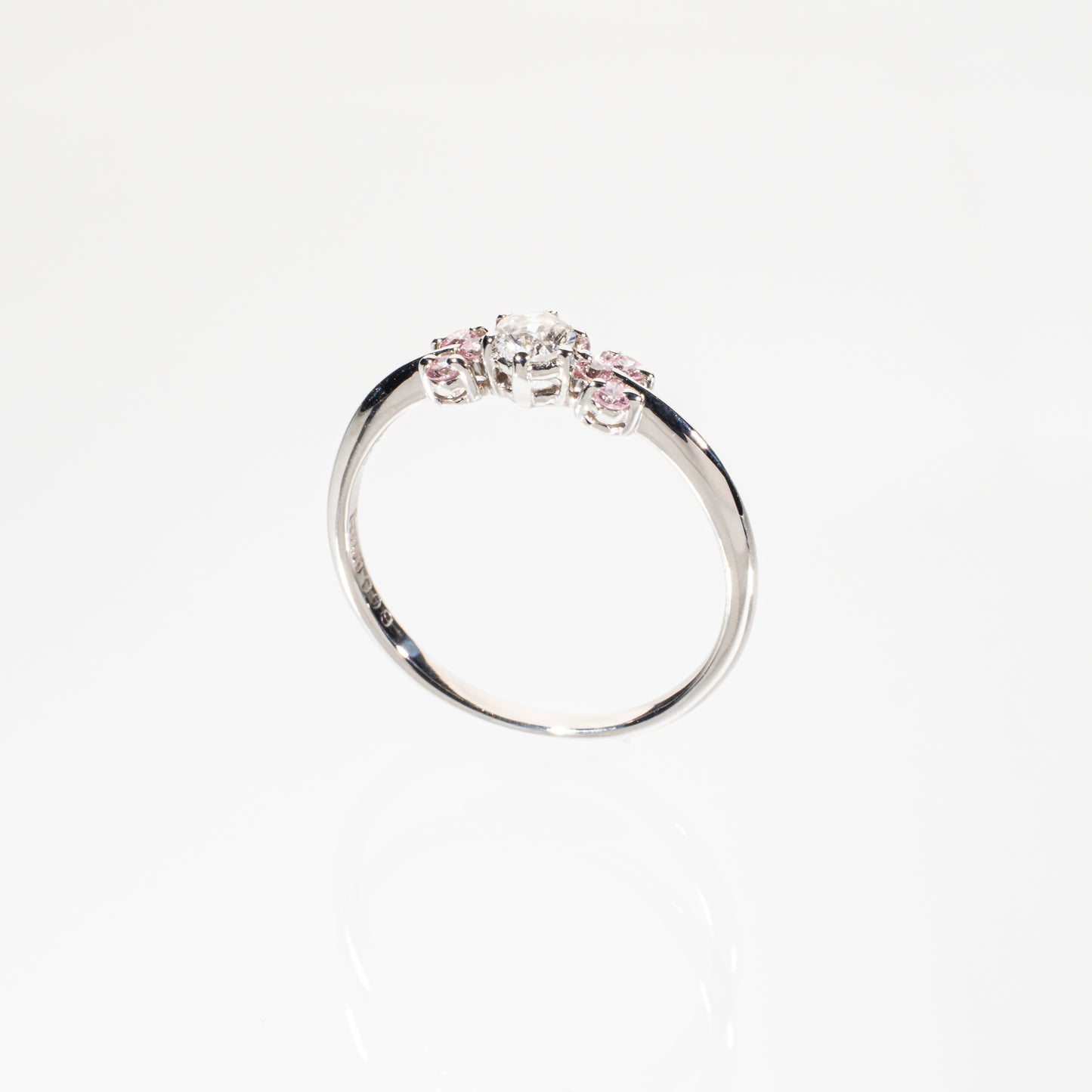 スターカットダイヤモンド0.173ct ナチュラルピンクダイヤモンド0.09ct Pt950陽刻 リング