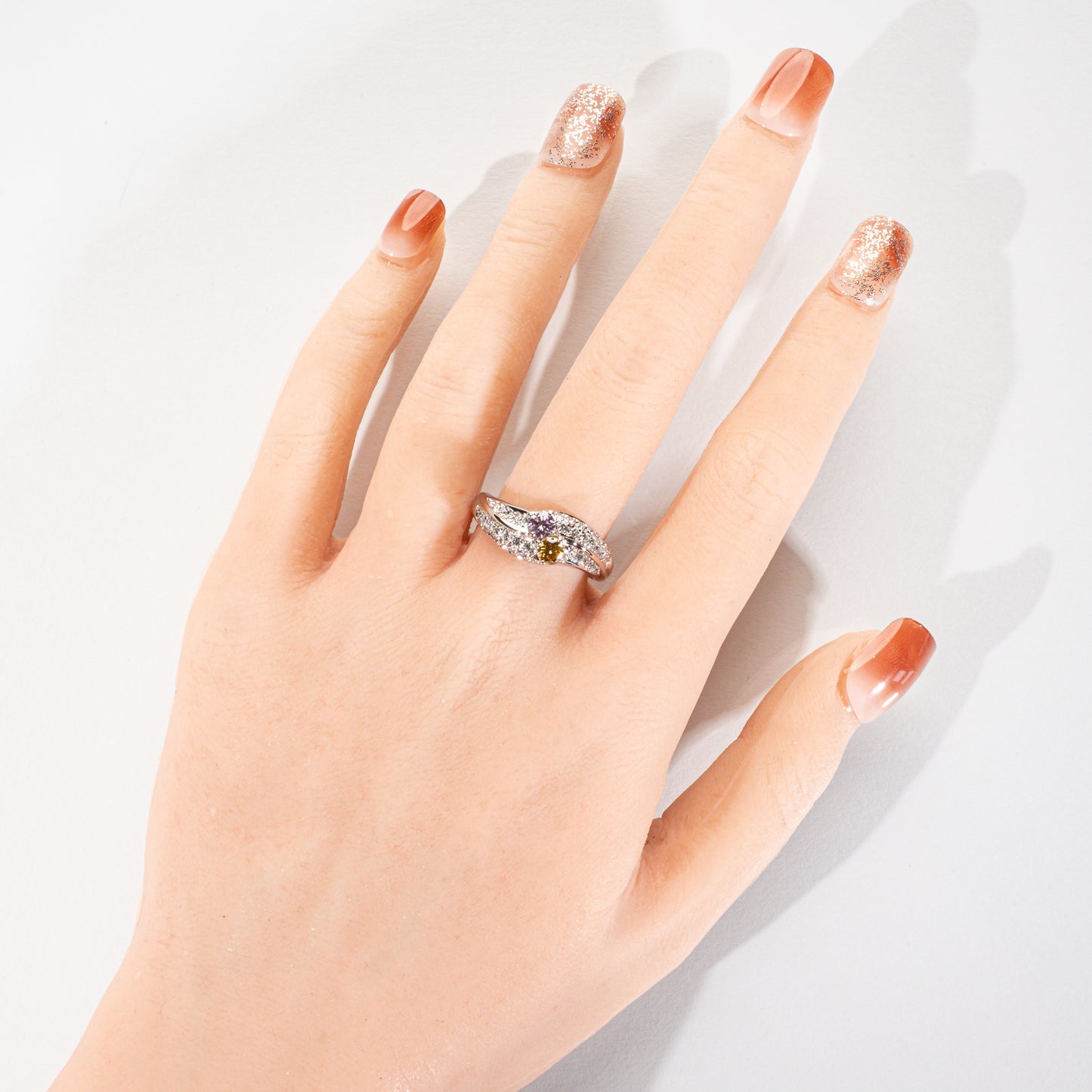 パープルダイヤモンド0.232ct インテンスイエローダイヤモンド0.243ct メレダイヤモンド0.38ct Pt900 リング