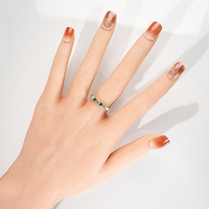 エメラルド0.34ct ダイヤモンド0.43ct Pt900 ハーフエタニティリング